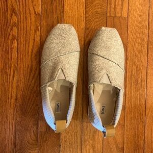 TOMS Womens Alpargata Resident Slip On Sneakers Shoes /Women’s Sz 6